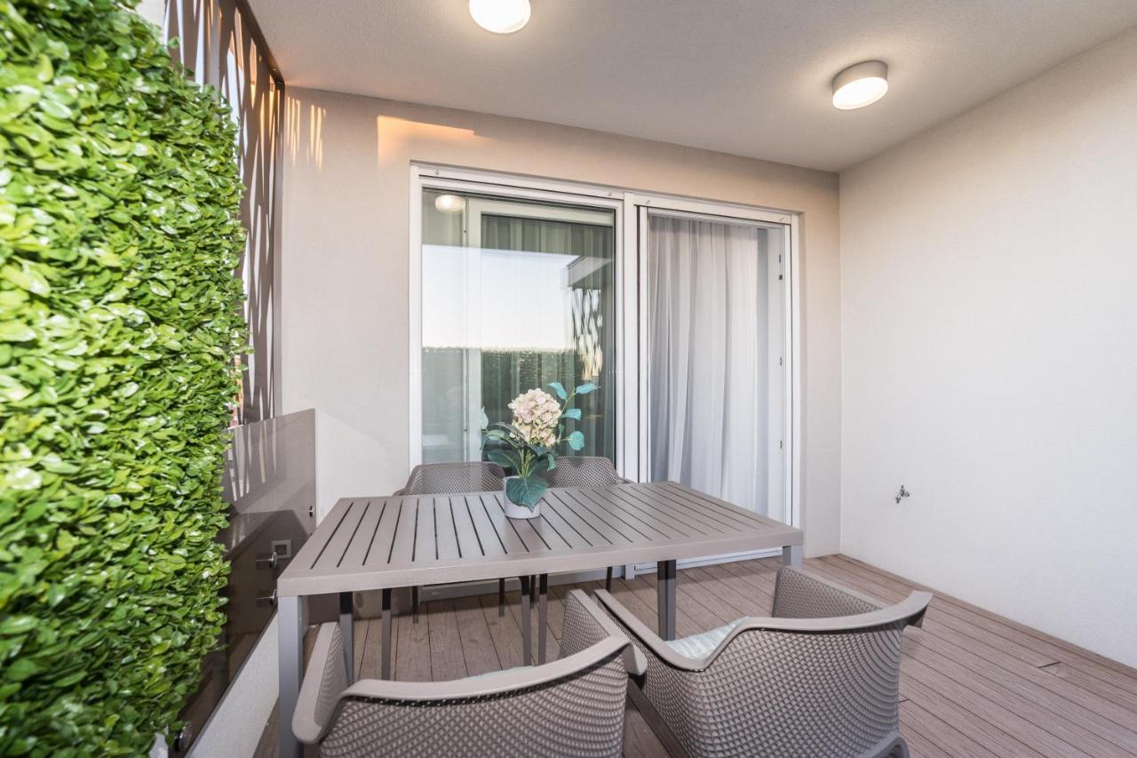 Green Sky Luxury Penthouse Apartment Zadar Bagian luar foto